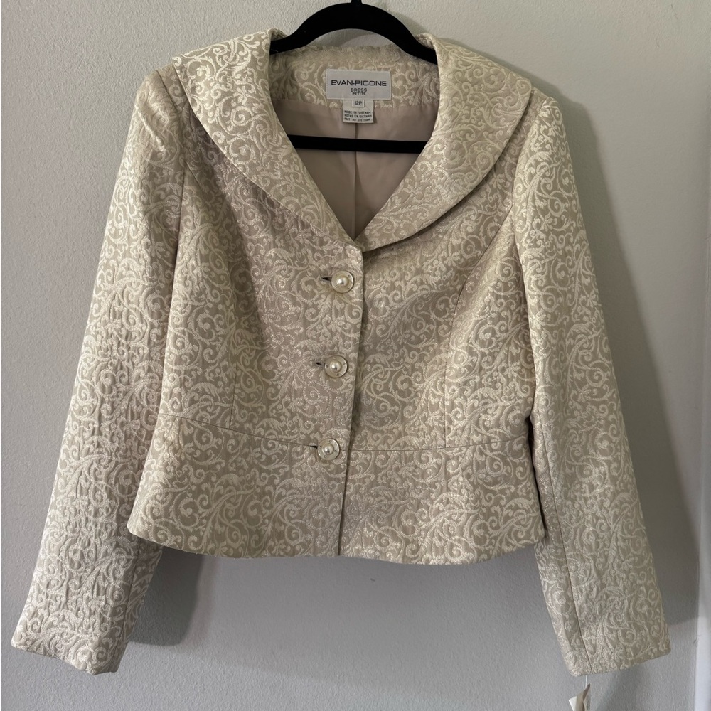 🍾 Vintage Evan Picone Cream Brocade Suit
